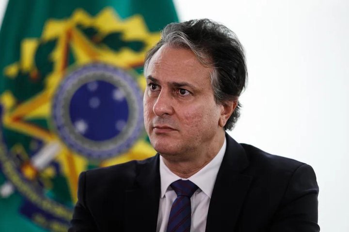 Ministro da Educação, Camilo Santana — Foto: Brenno Carvalho / Agência O Globo