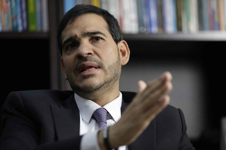 Lula indica Messias ao STF na vaga de Barroso, consolida opção por nomes de confiança e precisará convencer Alcolumbre