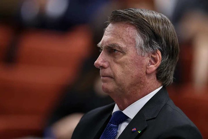 Desistência do golpe, falta de provas e penas altas: os pontos de Bolsonaro e outros réus da trama golpista em recursos ao STF