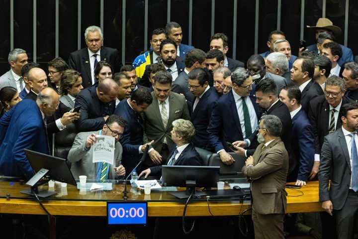 Conselho de ética da Câmara vota punição para deputados que ocuparam a Mesa Diretora